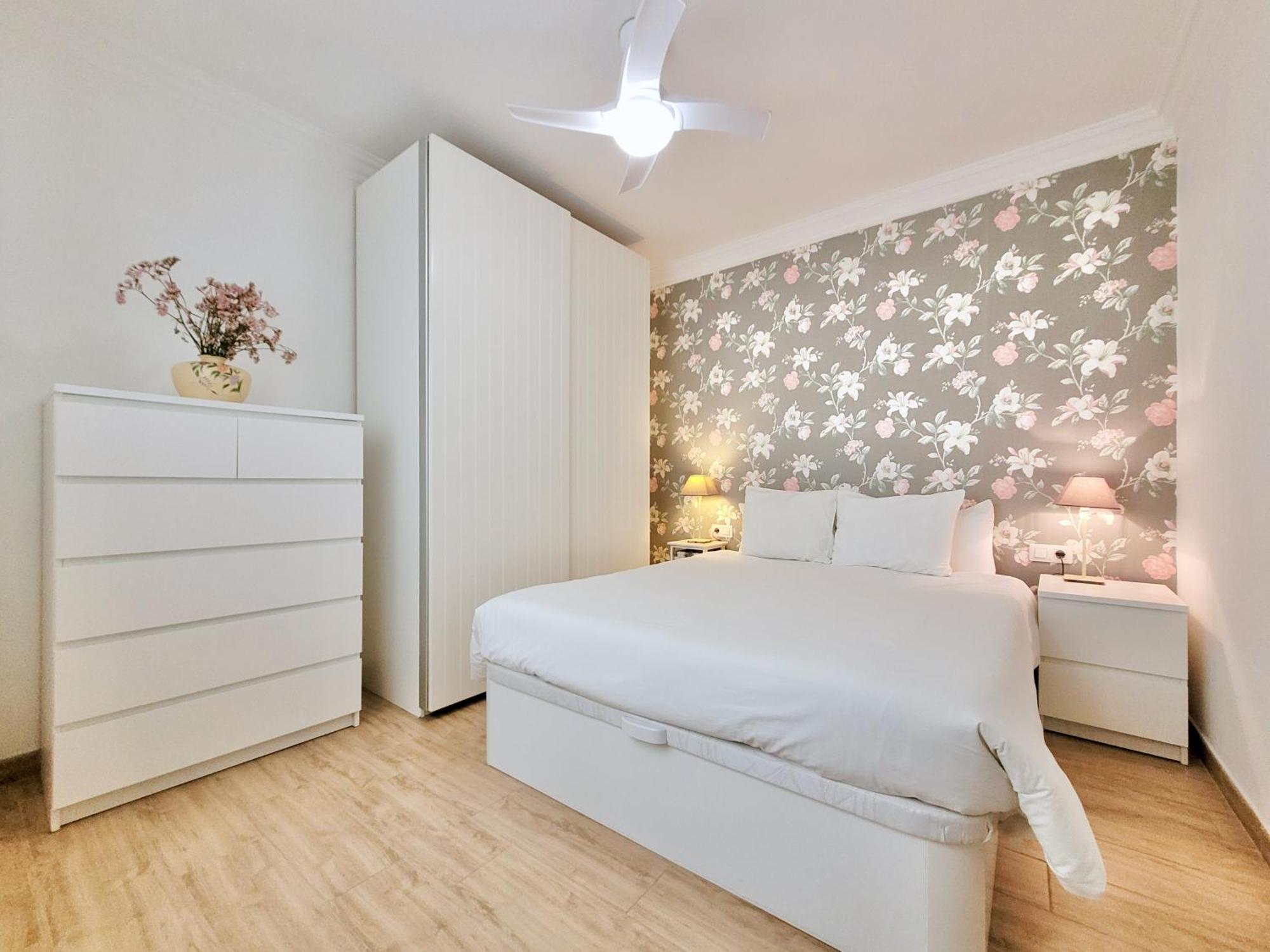 Miranda Apartment With Free Parking プエルト・デ・ラ・クルス エクステリア 写真